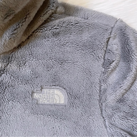 The North Face Women’s Luxe Osito Jacket 2 - Picture 4 of 9